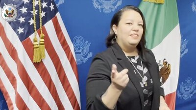 Para solicitar alguno de lo empleos, de inicio será más que suficiente con tu presencia en la feria del empleo