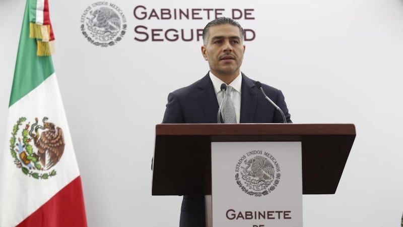 Harfuch exhibe red de extorsión del CJNG a transportistas tras captura de ‘El Jardinero’