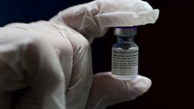 1 de cada 4 personas en países ricos han recibido al menos una dosis, una cifra 'escandalosamente desigual', dijo la OMS