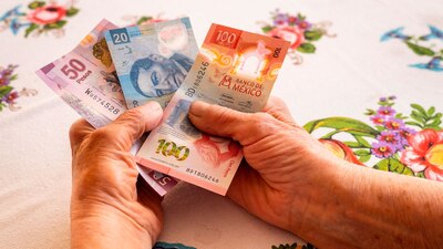 Que el salario mínimo tiene que aumentar, respecto a la inflación