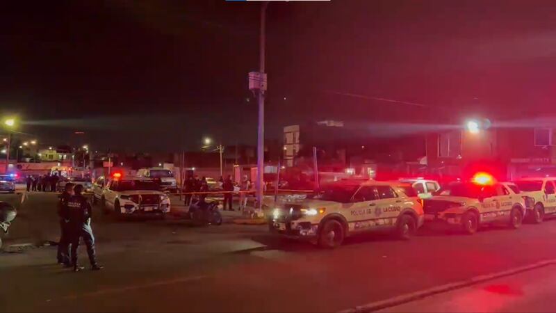 Balacera en tianguis “los lavaderos” deja a dos hombres muertos y una menor herida en Puebla