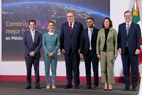 Amazon instalará ‘región digital’ en México; invertirá 5 mil millones de dólares