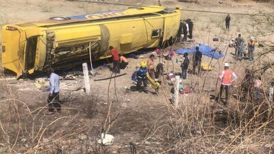 Mueren seis pasajeros en un accidente en Puebla