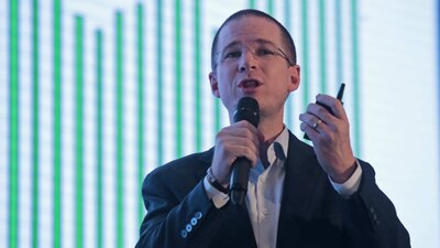 El candidato pidió que se revisen los contratos de la obra para que no haya corrupción