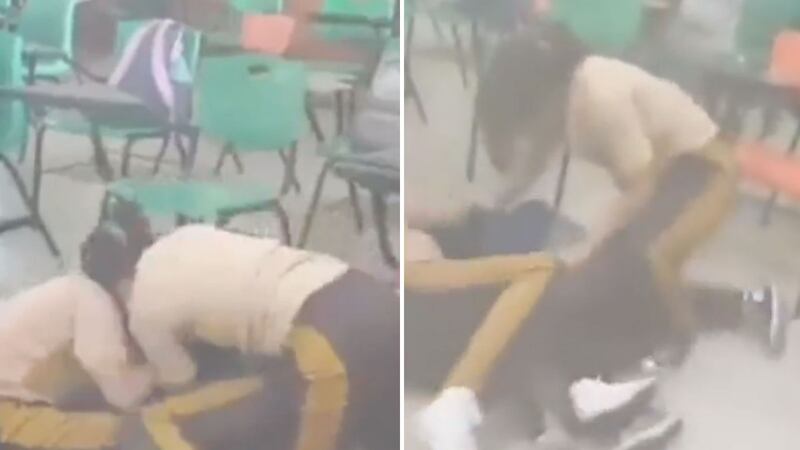 VIDEO: Niñas de secundaria pelean a golpes y compañeras las incitan a ‘matarse’