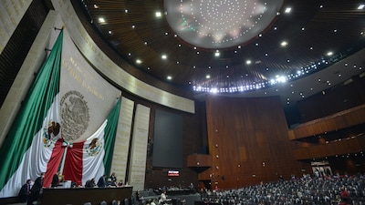 El Presidente aconsejó a los legisladores para que piensen bien su voto