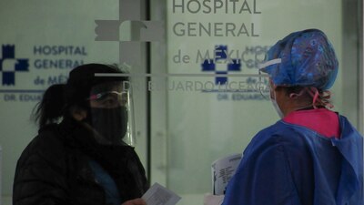 El 43 por ciento de los encuestados afirma que algo se hizo mal, debido a los casi 100 mil fallecimientos