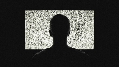 Ver series puede tener su lado negativo y causarte una adicción