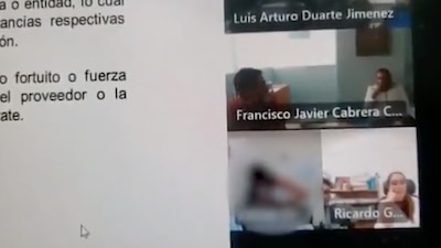 El video se volvió viral en redes sociales, donde usuarios reprobaron el actuar del exfuncionario