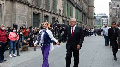 La escritora publicó una foto en su cuenta de Instagram con un mensaje para el presidente