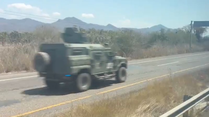 Mueren 4 policías tras emboscada de un comando armado en Escuinapa, Sinaloa