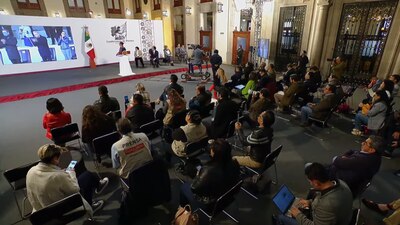 Sheinbaum Pardo presentó un homenajea al beisbolista mexicano Fernando Valenzuela