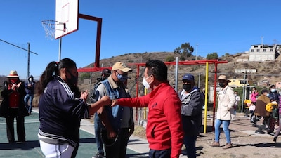 El priista Benjamín Rico recorre diferentes barrios altos de Pachuca, Hidalgo