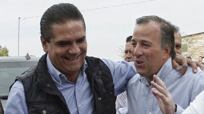 El gobernador de Michoacán y el entonces secretario de Desarrollo Social, en marzo de 2016