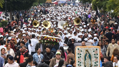 Miles de fieles llegaron a la CDMX en los últimos días
