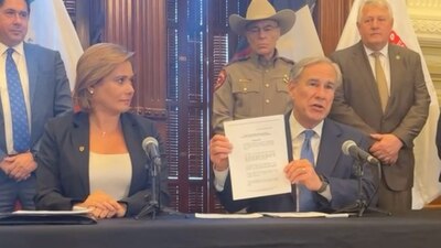 Greg Abbot y Maru Campos firman acuerdo para reforzar la seguridad en la frontera