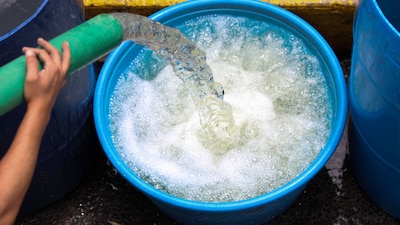 Autoridades contemplan la distribución de agua por medio de pipas ante reducción de suministro del líquido en la capital