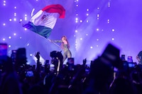 Shakira hace historia en el Zócalo y rompe el récord de asistencia con 400 mil personas