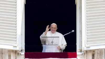 En la Plaza de San Pedro, el Papa Francisco agradeció el apoyo que recibió durante los días que estuvo hospitalizado