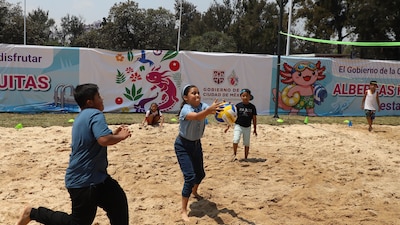 Inaugura Clara Brugada Santo Chapuzón Vacacional en Utopía Magdalena Mixiuhca; se esperan más de 100 mil personas en albercas de todas las Utopías