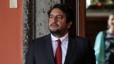 Algunos contratos fueron firmados en abril de 2022