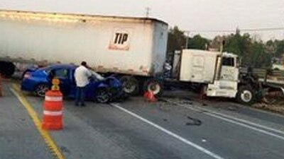 Algunos carriles permanecen cerrados