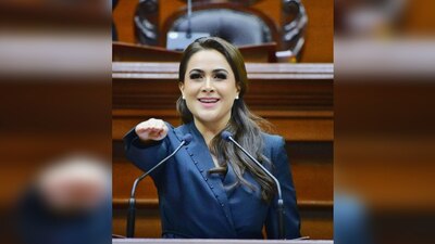 La panista asumió el cargo en sustitución de Martín Orozco Sandoval