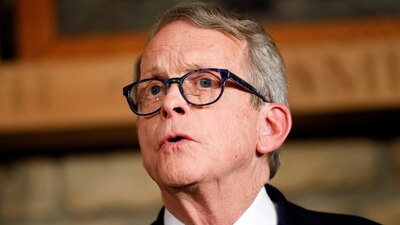 Los estudiantes transgénero tendrán prohibido usar baños para varias personas