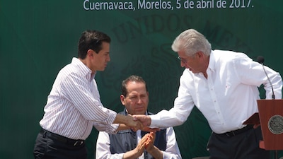 El presidente Peña y Ruiz Esparza estuvieron presentes en la inauguración