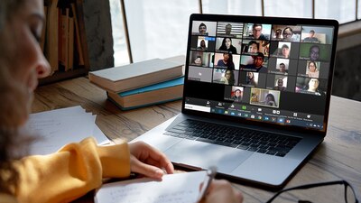 Con la nueva realidad las instituciones académicas se tendrán que ir adaptando a sistemas híbridos de enseñanza