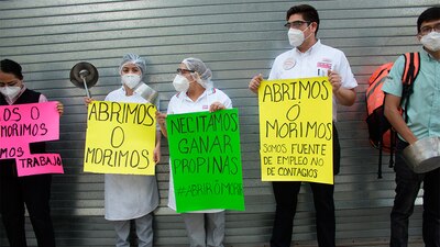 Los restauranteros protestaron por el cierre de comercios debido a la pandemia