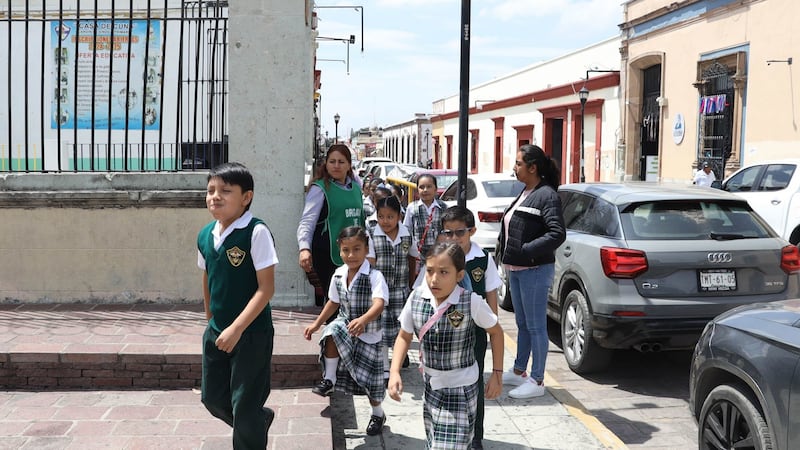 Autoridades educativas avalan ‘mega puente’ en escuelas de Tabasco