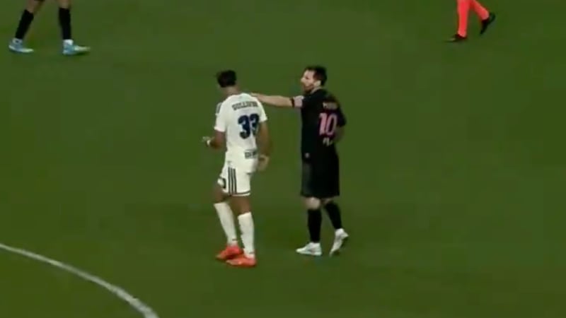 Multan a Messi por golpear en la cabeza a un rival en la MLS