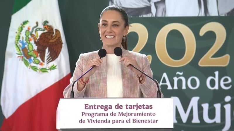 Sheinbaum asegura que México negocia “con la frente en alto y nunca agachando la cabeza”