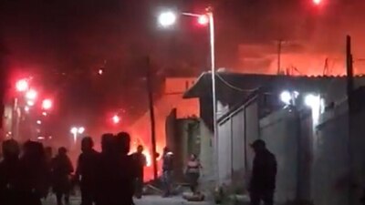 Hasta el momento, se desconocen las causas que provocaron el incendio que causó pánico entre los vecinos