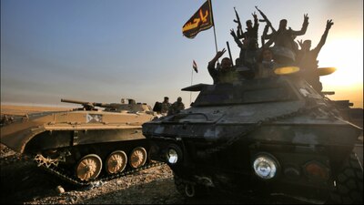 Fuerzas iraquíes celebran la campaña para entrar a Mosul, bastión del grupo terrorista ISIS