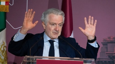 El panista arremetió contra el PRI al compararlo con Morena