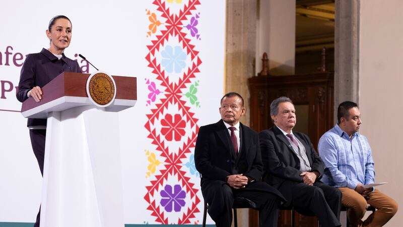 Sheinbaum niega que aranceles a textiles sean un ‘mensaje’ contra China