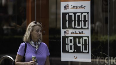 La moneda mexicana arranca la semana con una apreciación de 0.10%, según datos de Bloomberg