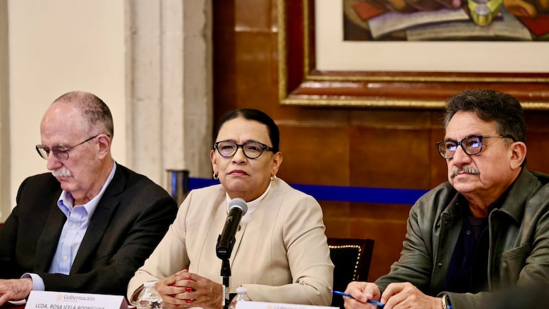 Segob acusa intereses políticos tras bloqueos de transportistas y agricultores