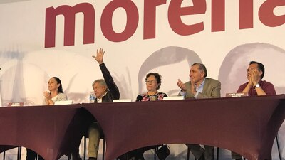 AMLO acudió al 5 congreso nacional extraordinario de Morena como presidente electo de México