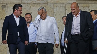 En el 2018 Aristóteles recibió al entonces presidente y gobernador electo