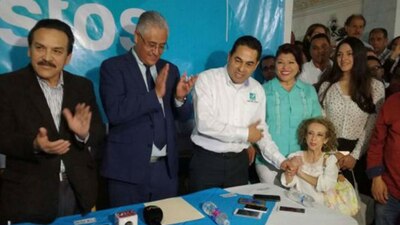 María Elena Saldaña (derecha, abajo) será candidata a diputada federal por Nueva Alianza