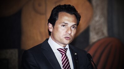 Peña y Videgaray ordenaron que los sobornos fueran entregados a varios asesores electorales, denunció el extitular de Pemex
