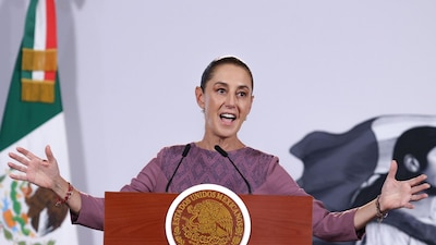 CIUDAD DE MÉXICO, 01SEPTIEMBRE2026.- Claudia Sheinbaum, presidenta constitucional de los Estados Unidos Mexicanos, encabezó la Conferencia del Pueblo en el Salón Tesorería en Palacio Nacional.
FOTO: GRACIELA LÓPEZ/CUARTOSCURO.COM