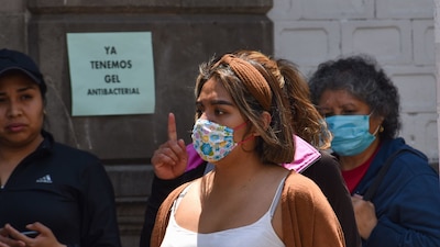 Con fase 3, habría suspensión de actividades en centros de trabajo y cuarentena generalizada