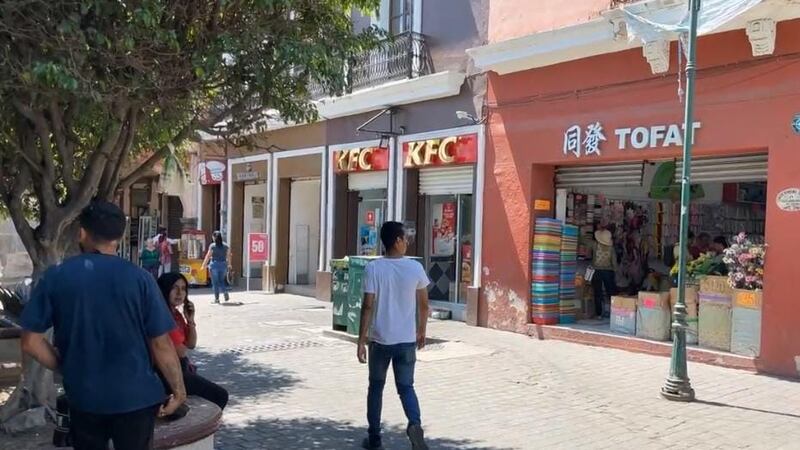 Asaltan restaurante frente a Presidencia Municipal en Tepic; no hay detenidos