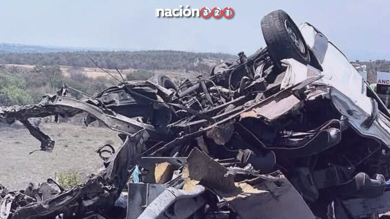 Accidente en la autopista Cuacnopalan-Oaxaca enluta el Día del Maestro; suman 21 fallecidos