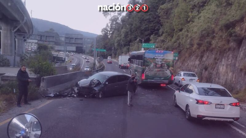 A un día de que acabe el año, conductor muere en choque en la México-Toluca