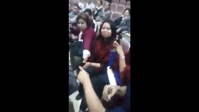 Diputada de Morena (centro) fue captada tomando supuestamente alcohol en el Congreso